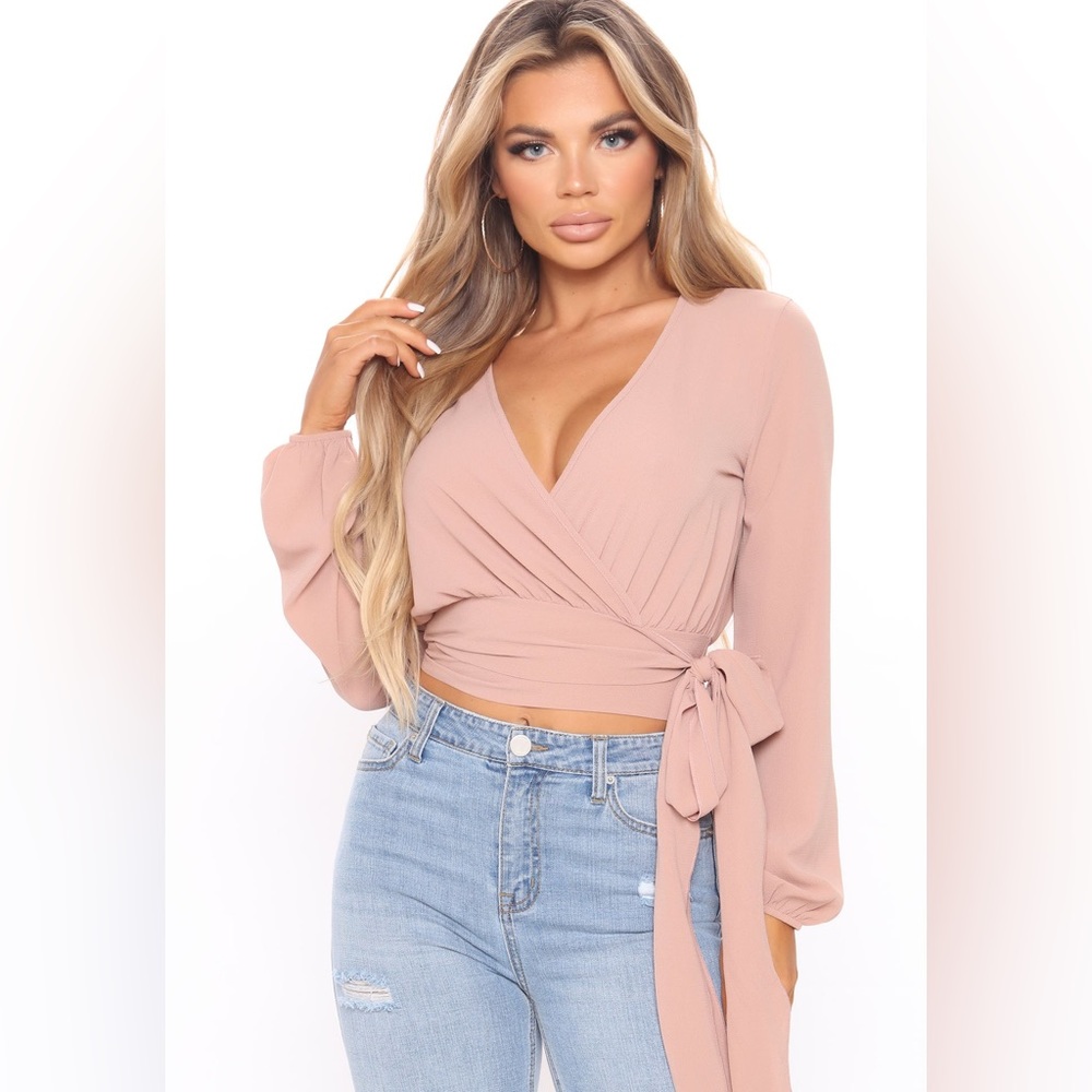Fashion Nova Little White Lies top in Tan - NWT!